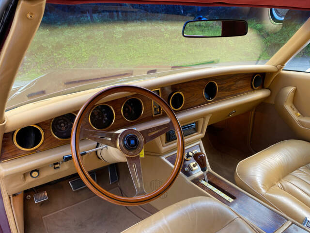Stutz Blackhawk