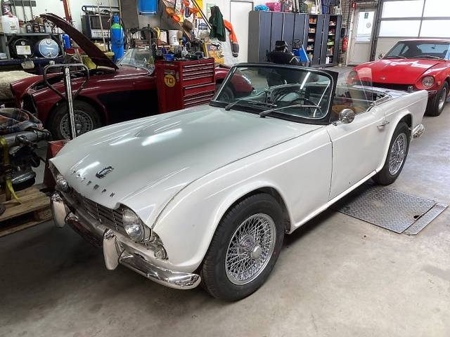 Triumph Classic Cars For Sale - Classic Trader