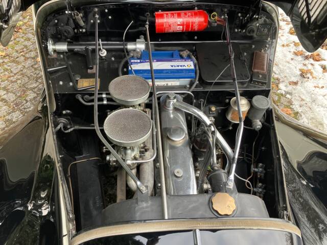 BMW 327