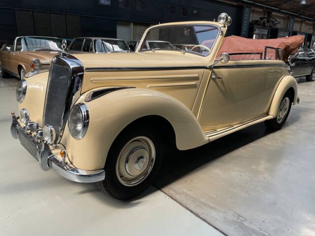Mercedes-Benz 220 Cabriolet B