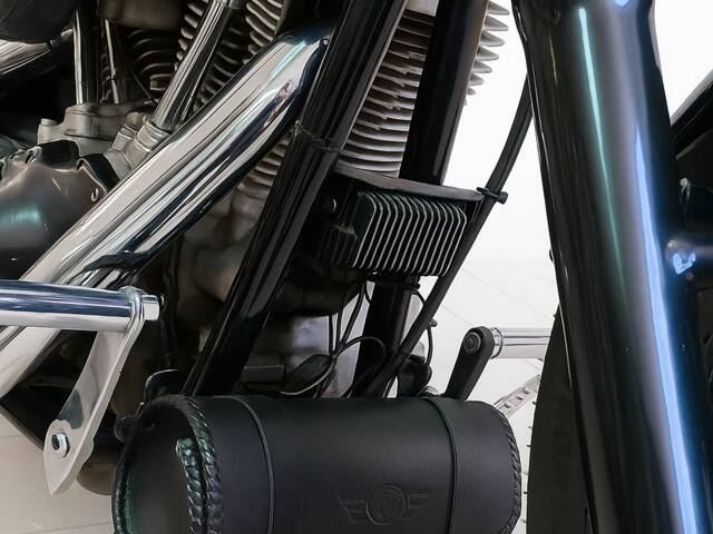 Harley-Davidson FXD Dyna Super Glide