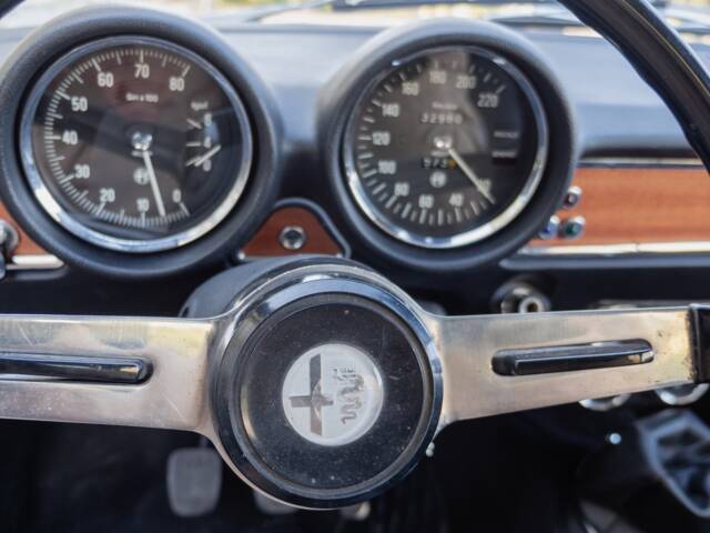 Alfa Romeo Giulia GT 1300 Junior