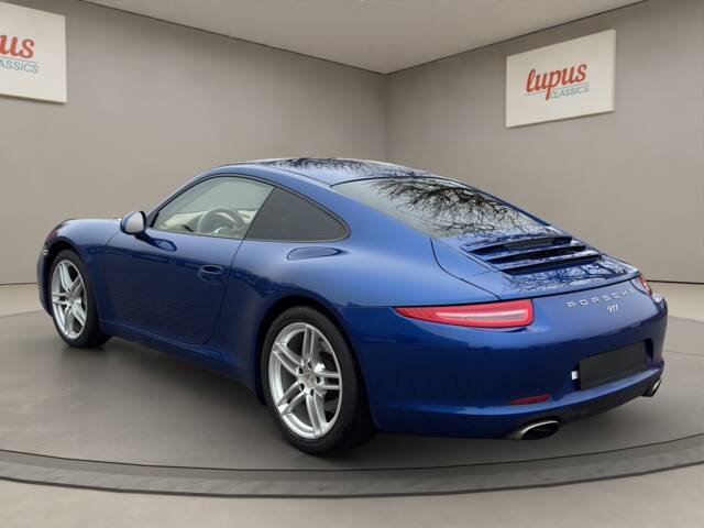 Porsche 911 Carrera