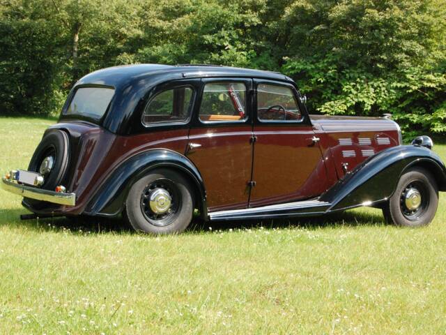 Morris Twenty-Five