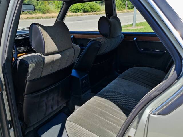 BMW 745i