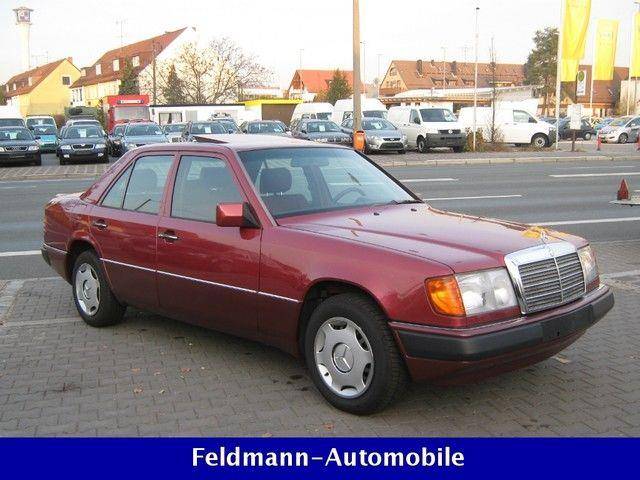 Mercedes-Benz 230 E