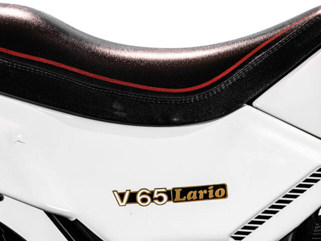 Moto Guzzi V 65 Lario