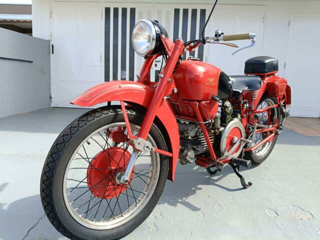 Moto Guzzi Falcone Turismo