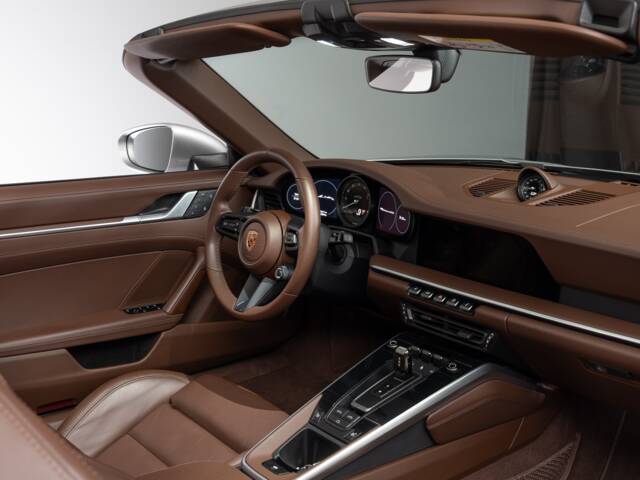 Porsche 911 Carrera 4 GTS