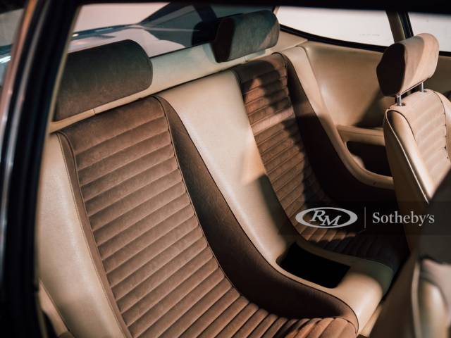 Ferrari Dino 308 GT4