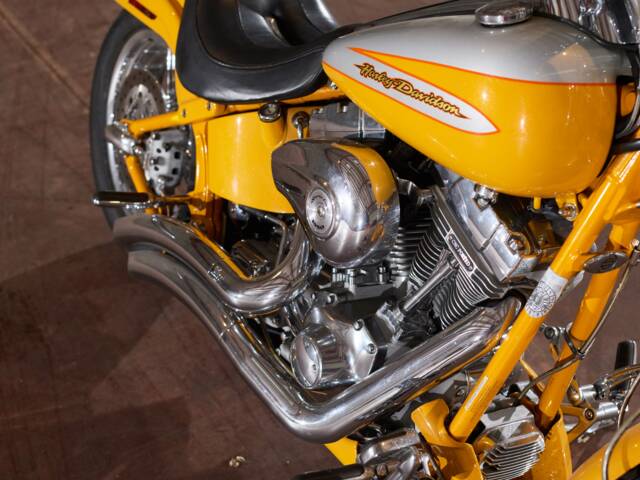 Harley-Davidson FXSTD-SE2 Screamin’ Eagle Softail Deuce CVO