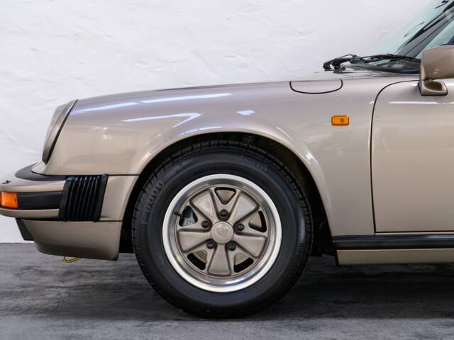Porsche 911 Carrera 3.2