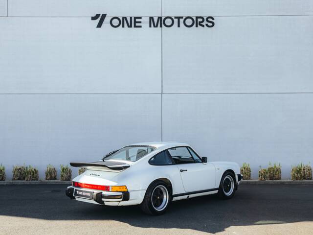 Porsche 911 Carrera 3.2