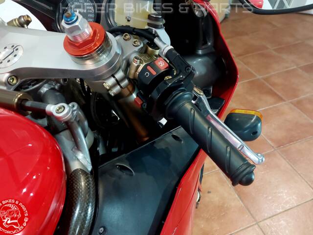 Ducati 748 S