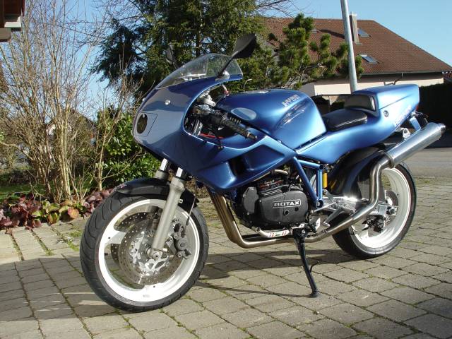 Hyde Hornet 01