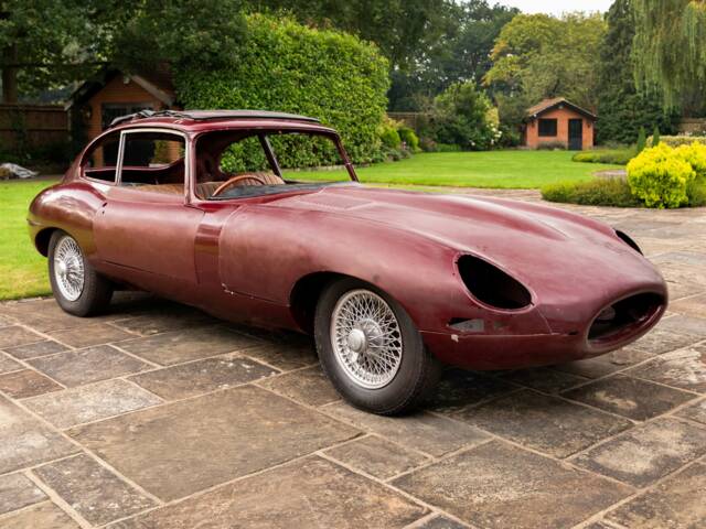 Bild 1/50 von Jaguar E-Type (2+2) (1966)