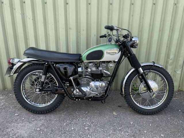 Image 1/27 de Triumph DUMMY (1967)