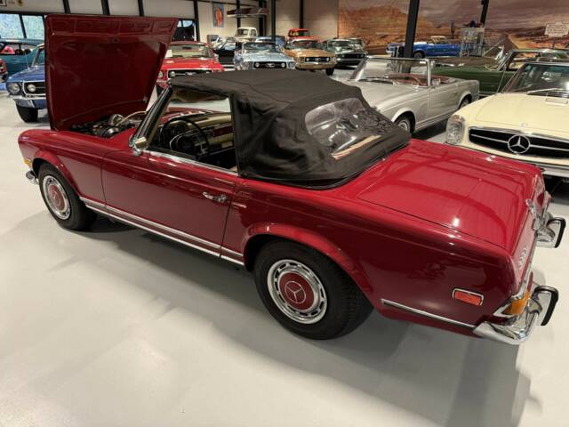 Mercedes-Benz 280 SL