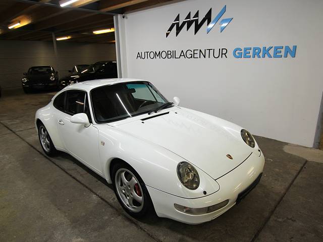 Porsche 911 Carrera