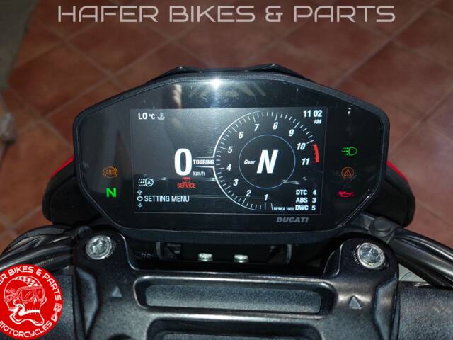 Ducati Hypermotard 950