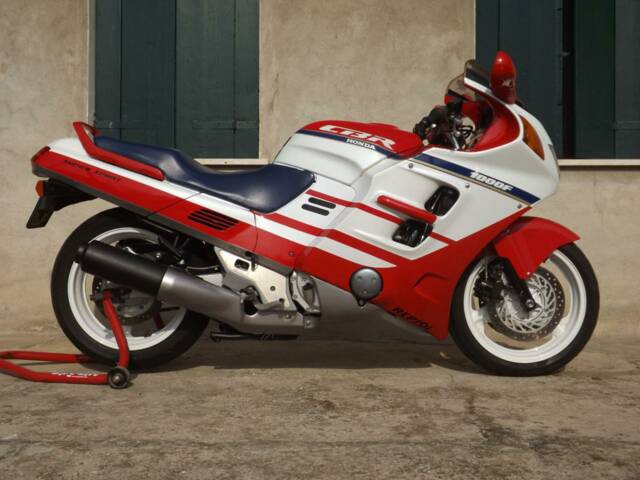 Honda CBR 1000F