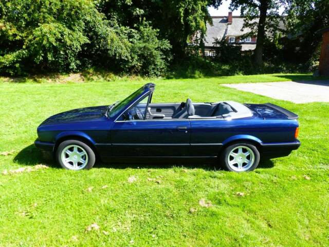 BMW 320i - BMW 320i Cabriolet (E30) 1992