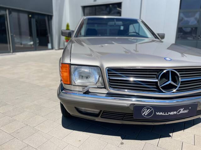Mercedes-Benz 500 SEC