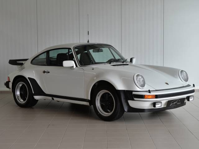 Porsche 911 Turbo 3.3