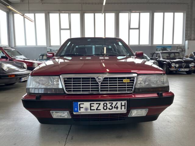 Lancia Thema 8.32