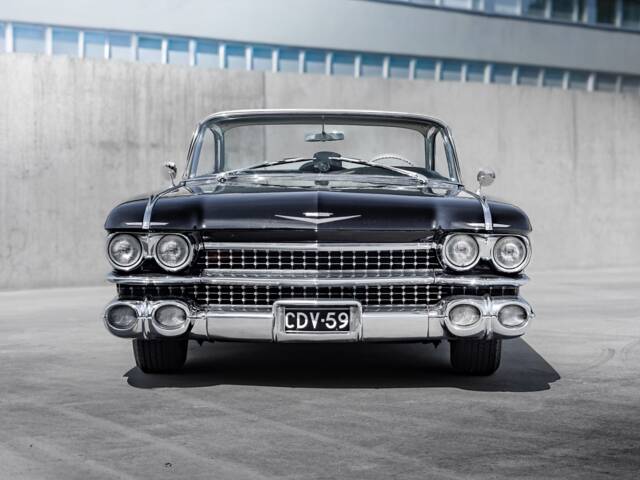 Cadillac Coupe DeVille