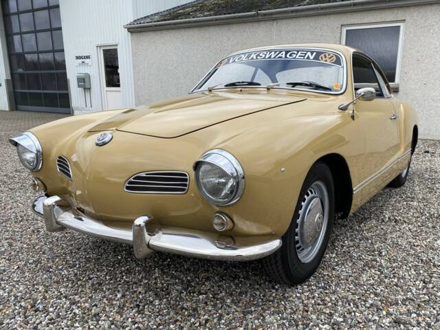 Image 1/42 of Volkswagen Karmann Ghia 1600 (1970)