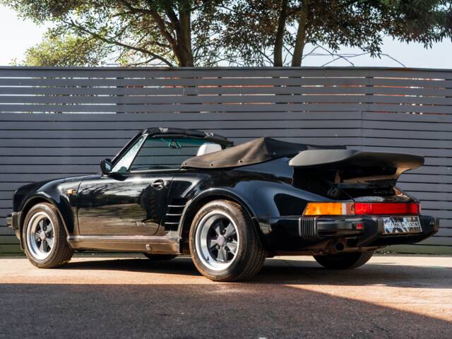 Porsche 911 Carrera 3.2 "#250.000 911"
