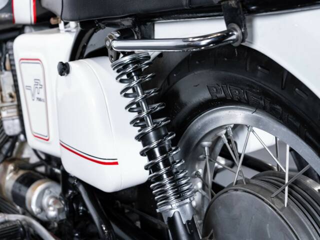 Moto Guzzi V 7