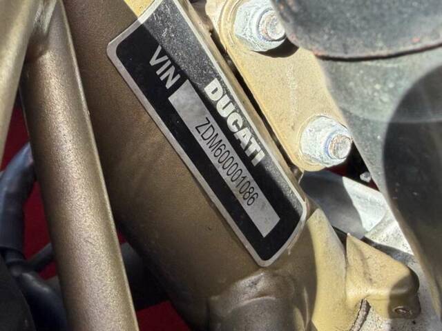 Ducati 900 SS