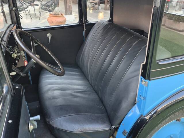 Austin 7 Saloon