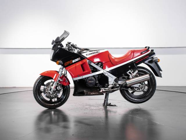Kawasaki GPz 600 R Ninja