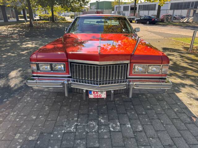 Image 1/30 of Cadillac Coupe DeVille (1975)