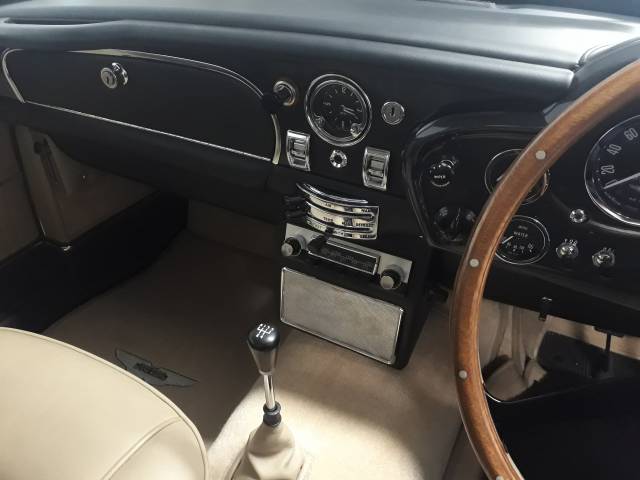 Aston Martin DB 5