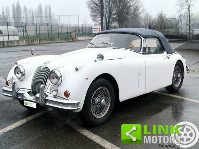 Image 1/10 of Jaguar XK 150 DHC (1958)