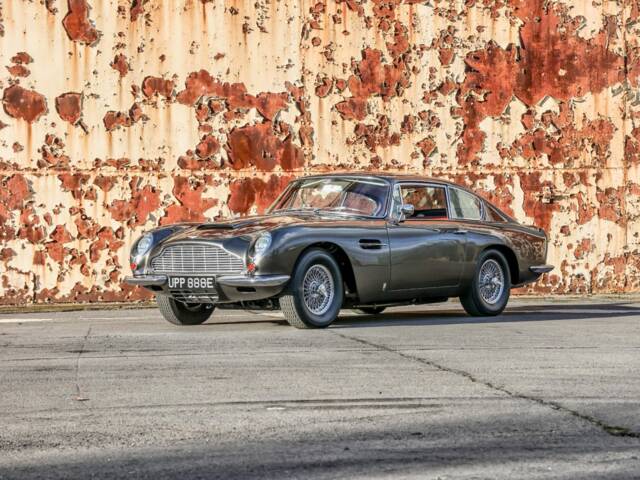 Image 1/45 of Aston Martin DB 6 Vantage (1967)