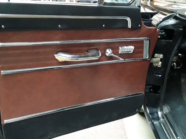 GAZ Chaika GAZ-13