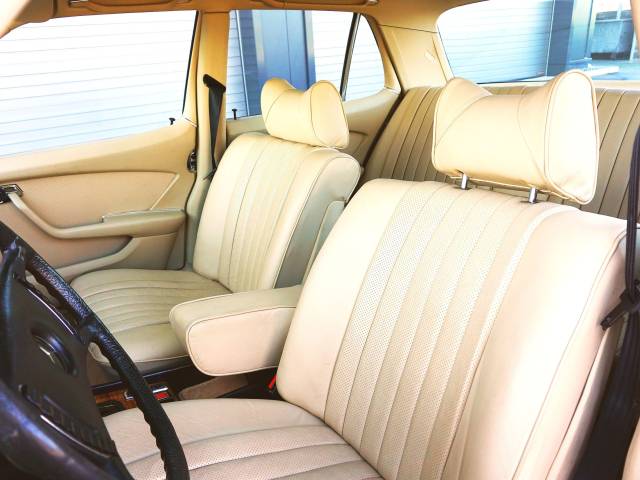 Mercedes-Benz 280 SE