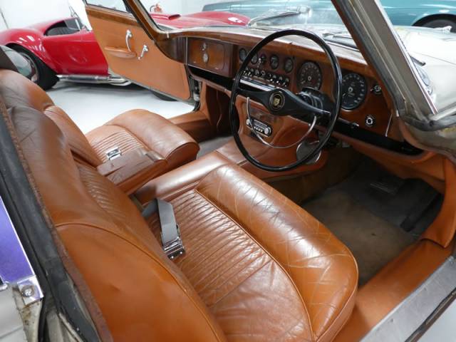 Jaguar Mk X 3.8