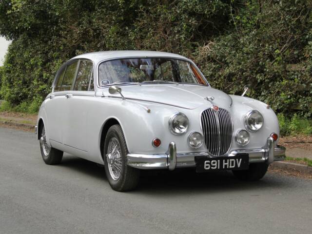 Image 1/18 of Jaguar Mk II 3.4 (1961)