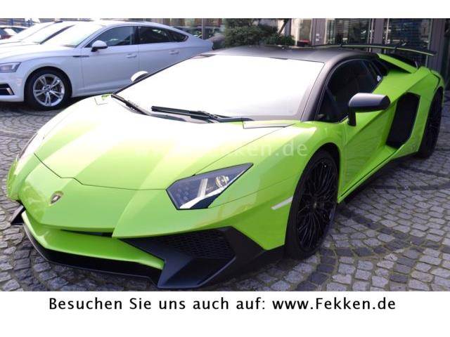Lamborghini Aventador LP 750-4 SV
