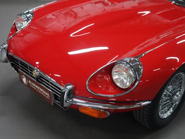 Jaguar E-Type V12