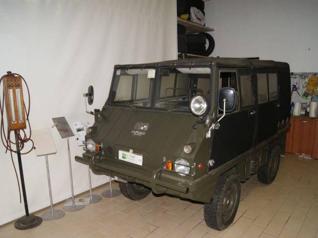 Image 1/8 de Steyr-Puch Haflinger (1971)