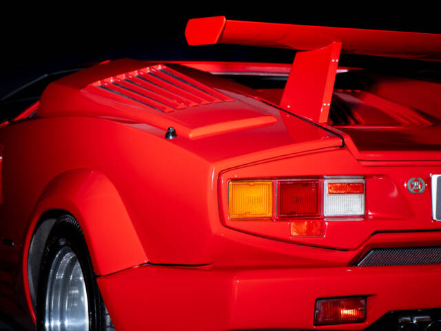 Lamborghini Countach 25th Anniversary