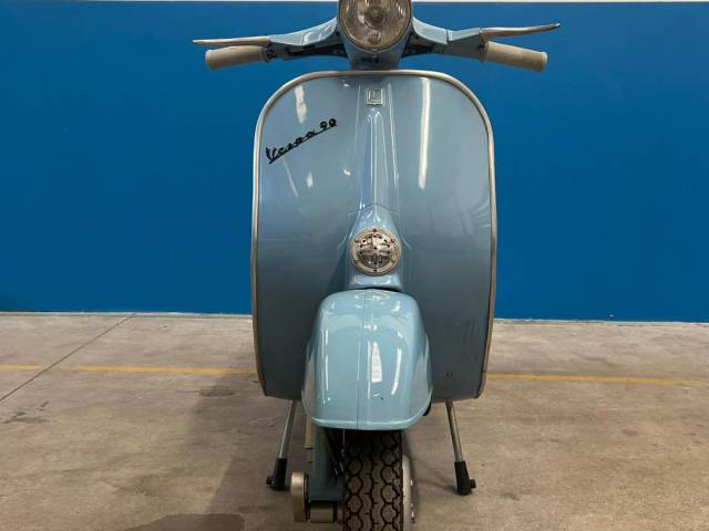 Piaggio Vespa 90