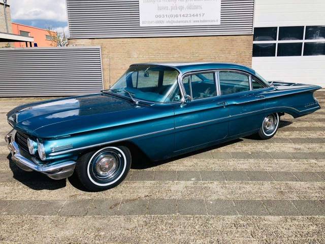 Image 1/15 of Oldsmobile Dynamic 88 (1960)